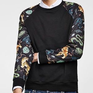 Zara Man Sweatshirt with printed sleeves